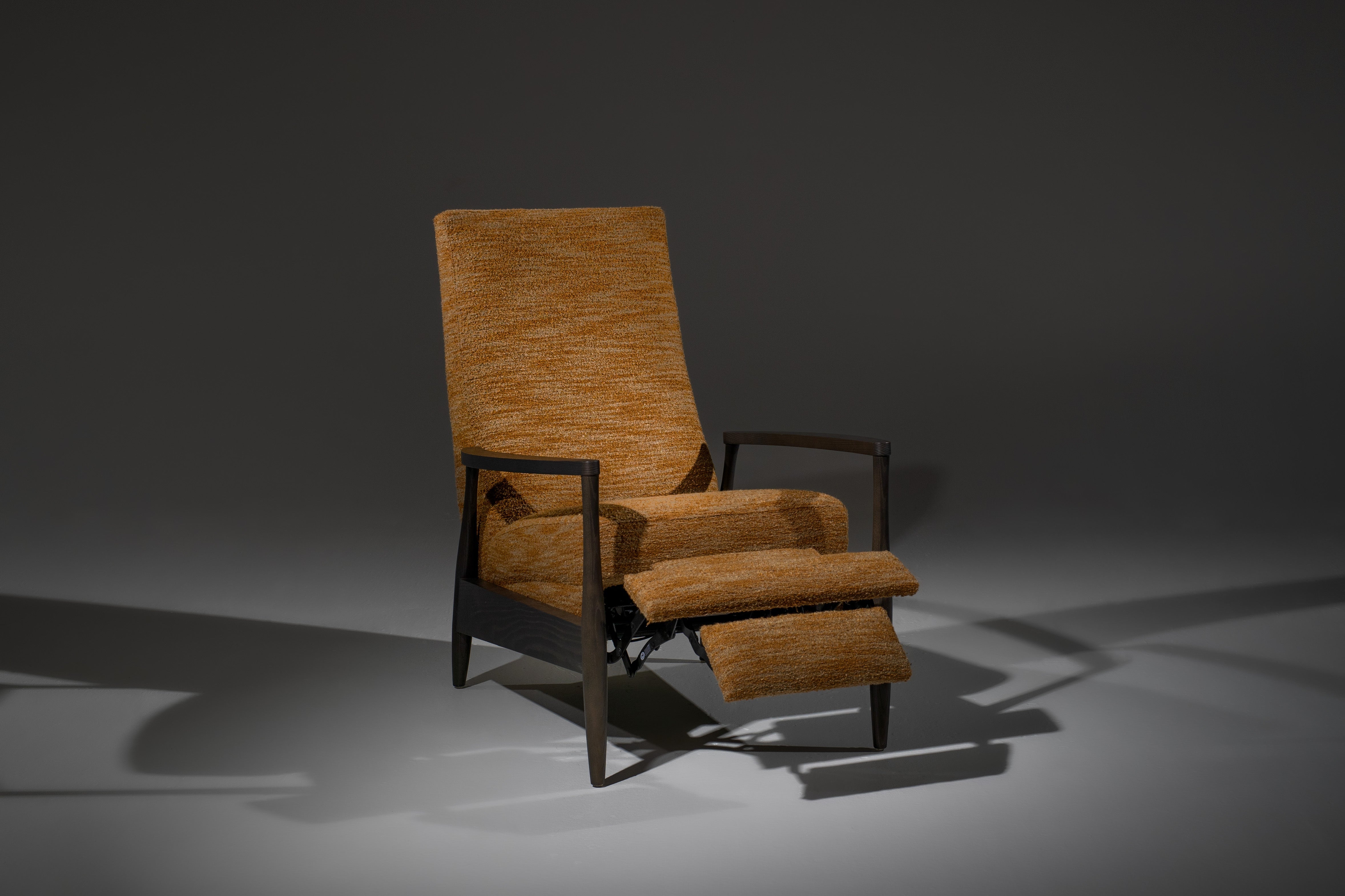 Aston Re-Invented Recliner