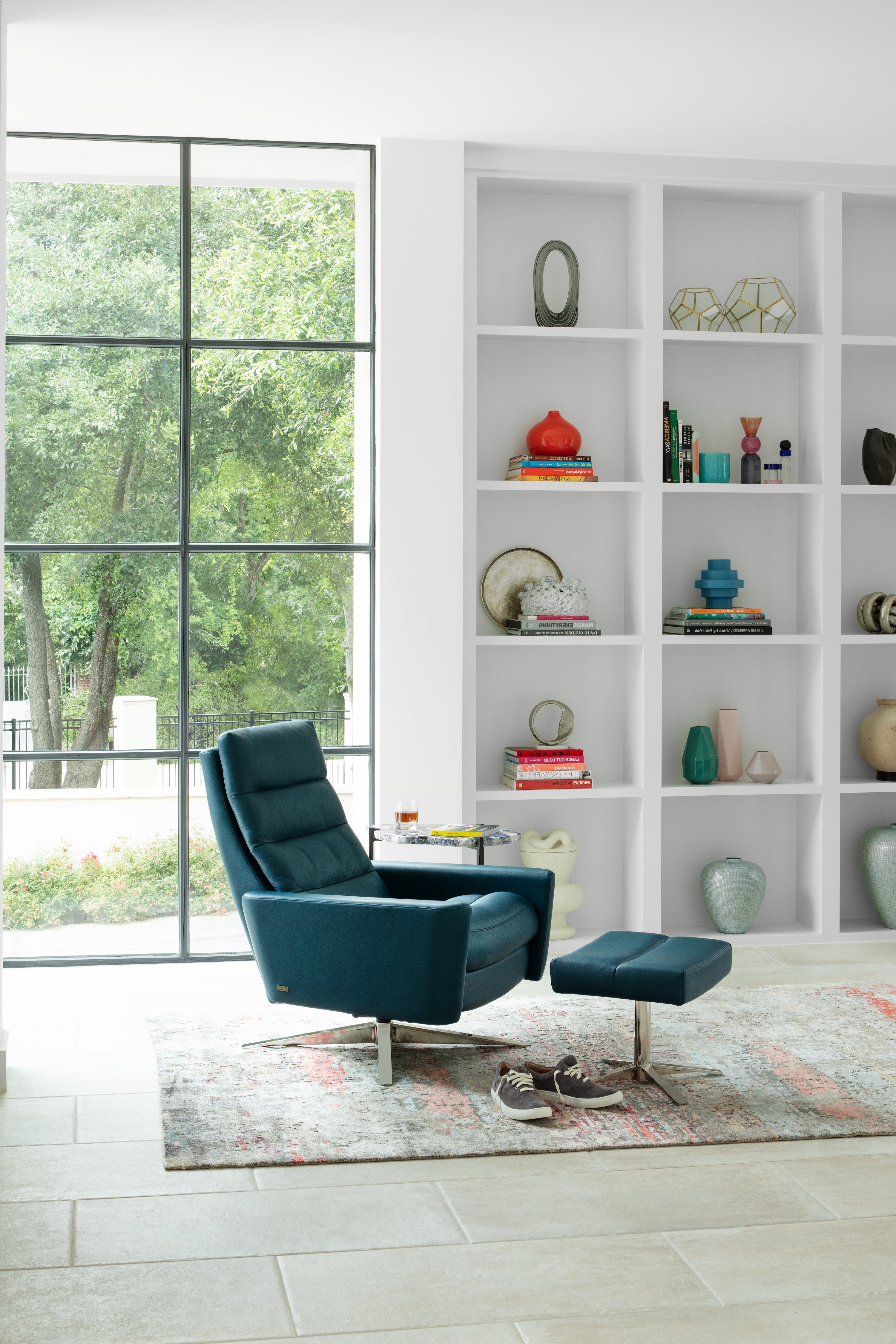 Cirrus Comfort Air Chair + Ottoman