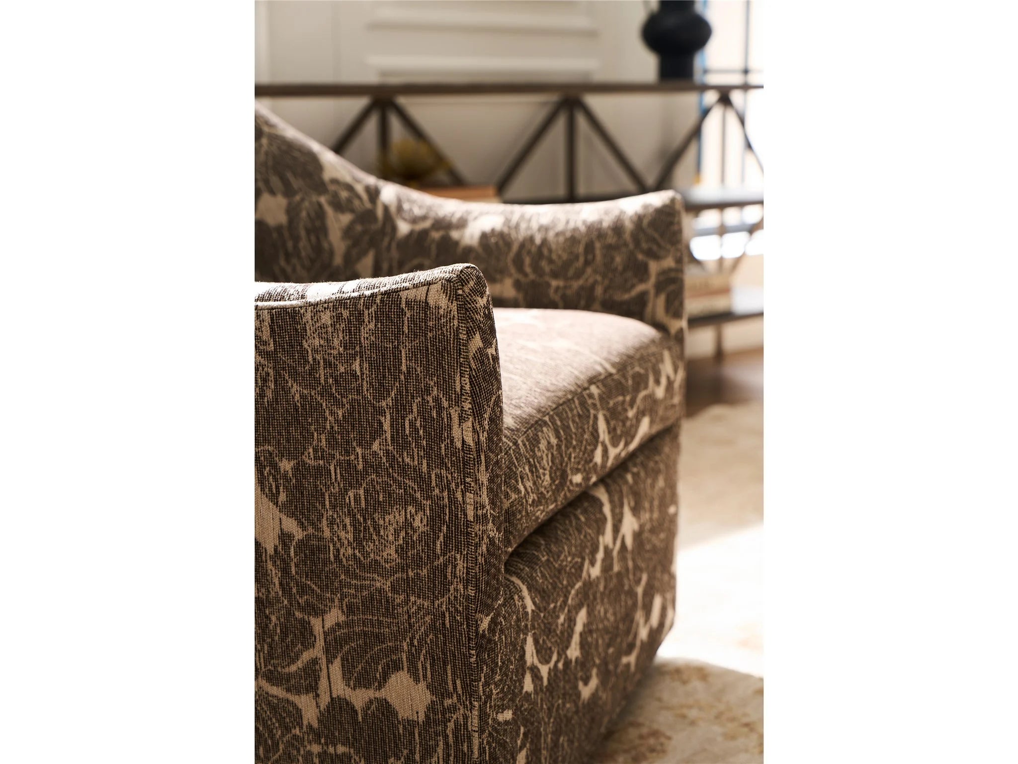 Roscoe Swivel Chair